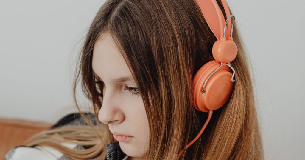 Parent discussing hearing concerns with a teenage child