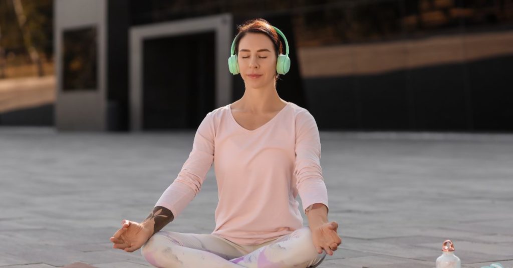 Relaxation techniques for reducing ear ringing and tinnitus