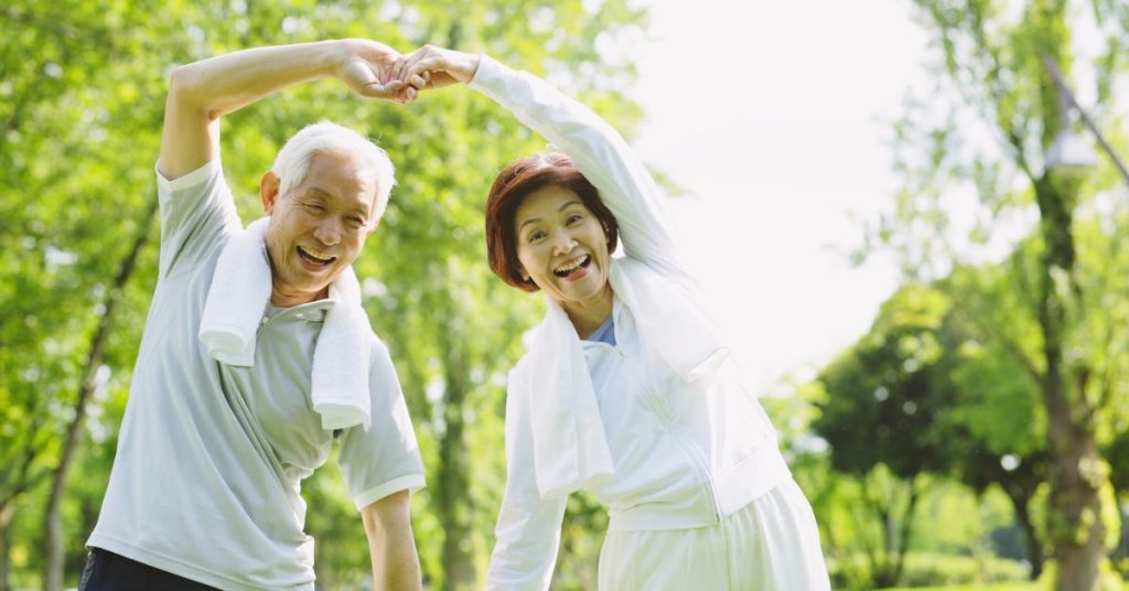 Illustration showing the connection between heart health and hearing